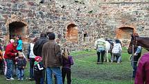 Nádvoří Chebského hradu uplynulý víkend oživily davy návštěvníků z celého okolí