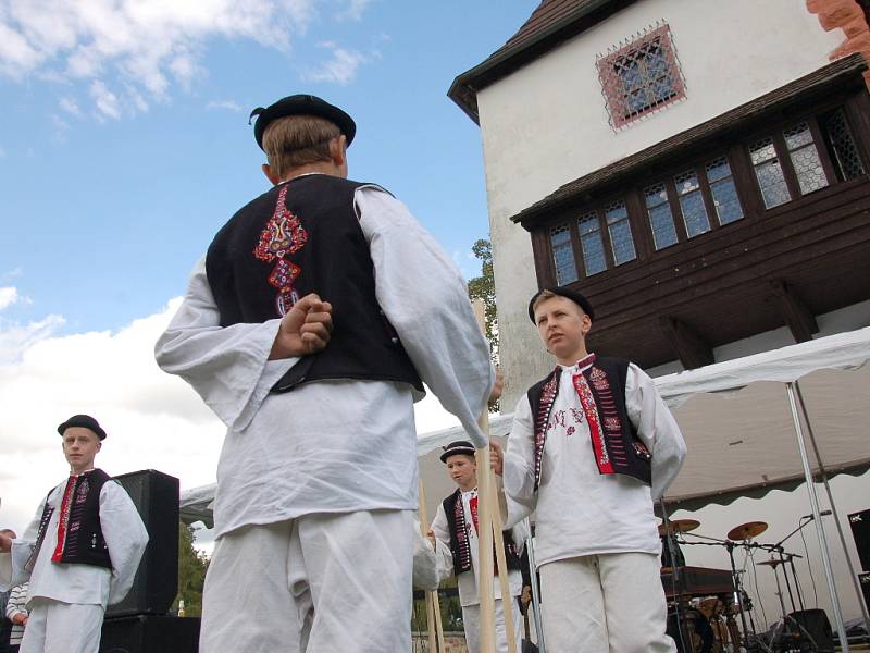 Víkend na hradě Seeberg byl ve znamení 740. výročí a vína.