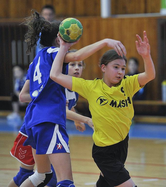 Chebská sportovní hala přivítala mládežnickou házenou