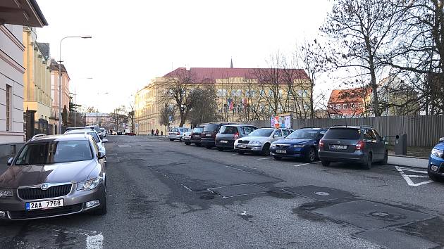 V centru Chebu se budou rekonstruovat části ulic 26. dubna, Obrněné brigády a Valdštejnova.