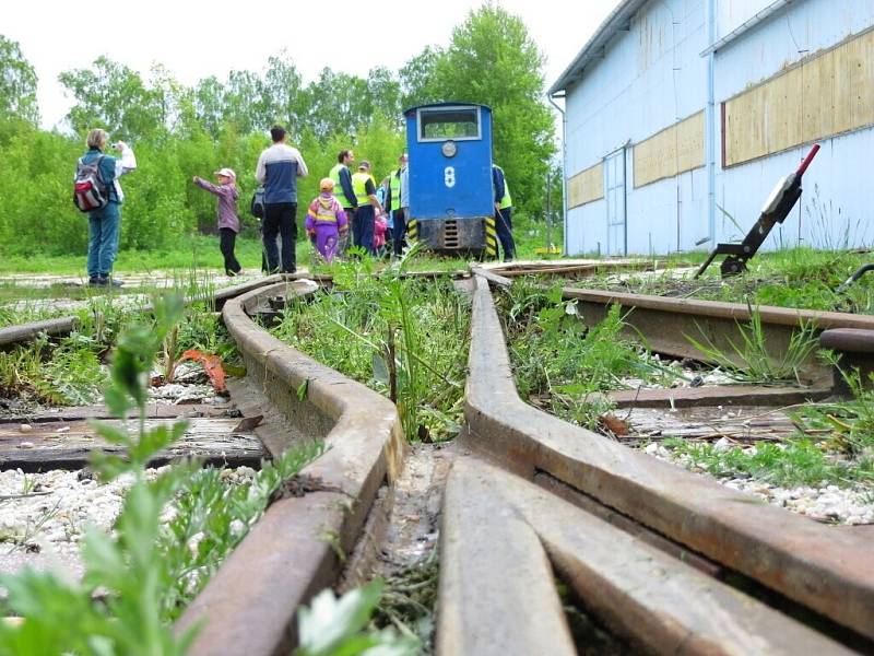 Úzkorozchodná dráha u přírodní rezervace Soos opět v květnu přilákala stovky cestujících.