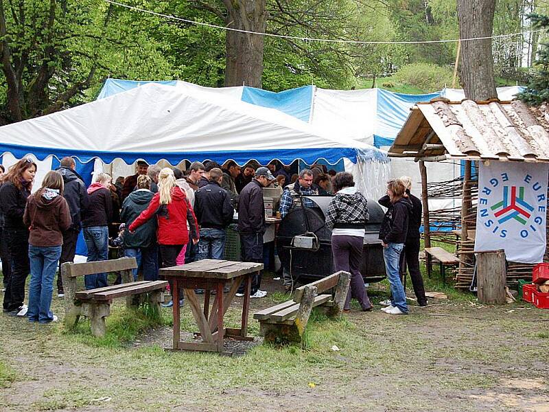 V pořadí již 19. Podhradské posvícení navštívily opět desítky lidí nejen z české, ale i z německé strany hranice. 