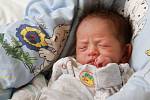 MÁRIO SUŠILA se narodil v pondělí 30. dubna v 3.07 hodin. Při narození vážil 2 100 gramů. Maminka Gabriela a tatínek Mário se radují z malého chlapečka doma v Teplé.