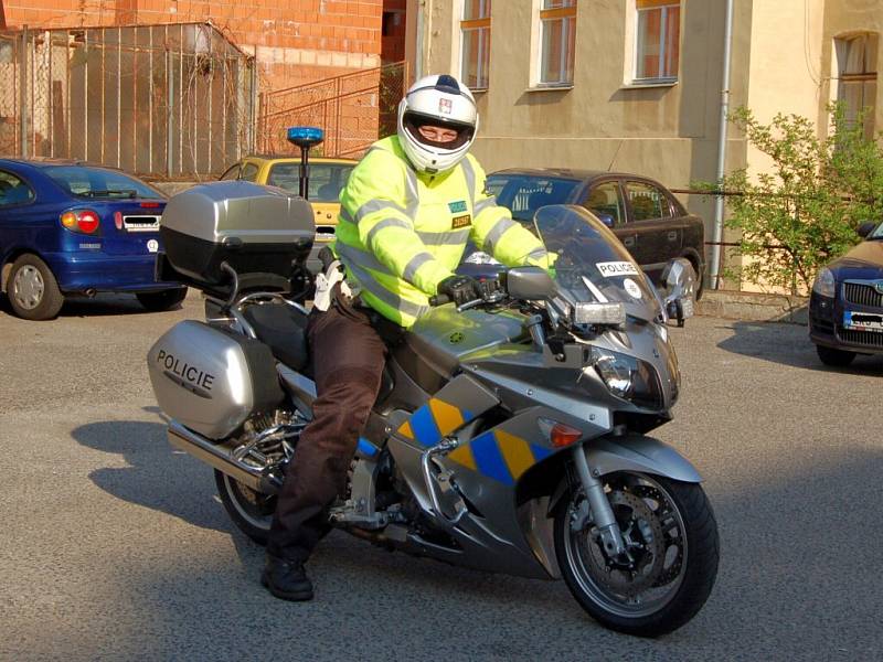 Nový chebský policejní motocykl Yamaha s radarem a nímacím zařízením