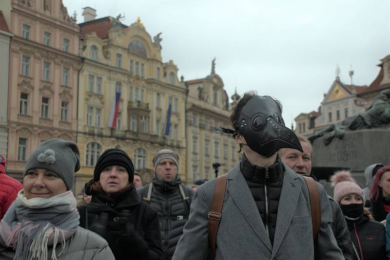 Fotografky ze západu Čech zachytily atmosféru protestů na Staroměstském náměstí