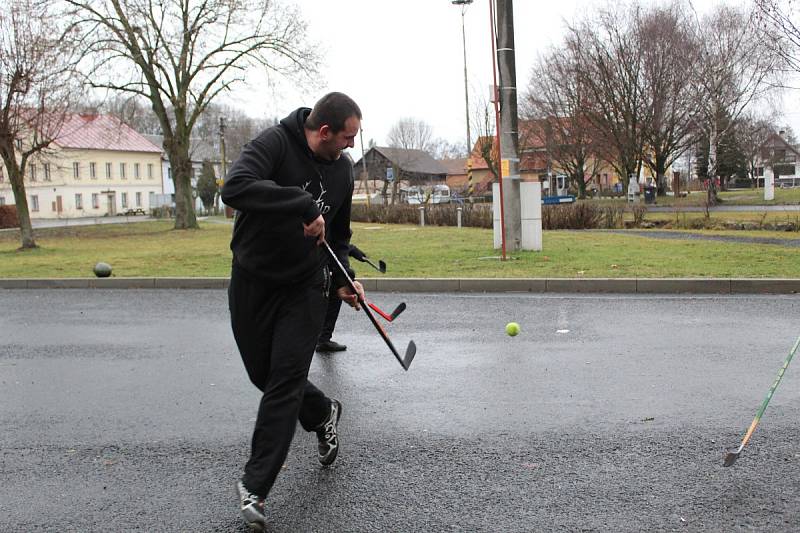 Hokej na silvestra neodmyslitelně patří k jedné z milíkovských tradic.