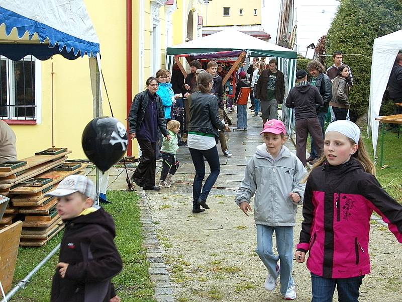 Oslavy 140. výročí od povýšení Aše na město se uskutečnily v areálu místního muzea. 