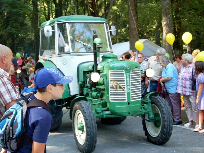 Několik stovek hostů z Lubů a německého města Erlbach a dalších měst zavítalo o víkendu do Lubů. Konal se tu již devatenáctý ročník Hraničních slavností. 