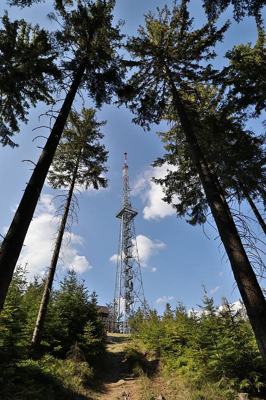 Rozhledna na Krásenském vrchu, Krudum a Dlouhá stoka