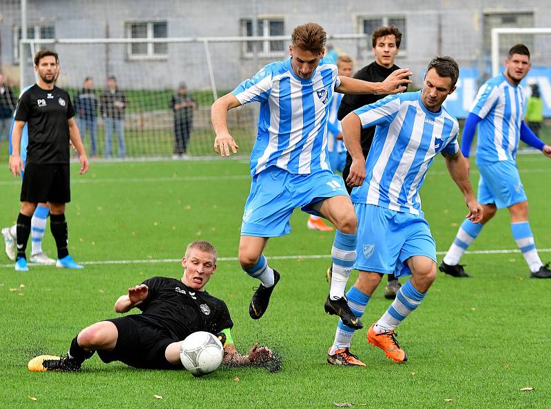 Chebské derby ovládla v rámci 11. kola Fortuna Divize A Viktoria Mariánské Lázně, která porazila Hvězdu Cheb 3:0.