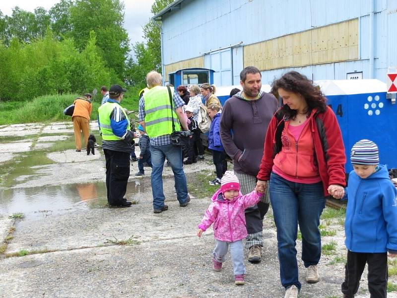 Úzkorozchodná dráha u přírodní rezervace Soos opět v květnu přilákala stovky cestujících.