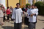  Start do lázeňské sezóny mají za sebou  úspěšně také Františkovy Lázně. V krásném, slunečném počasí se pobavily tisícovky hostů. Mezi nimi si užíval také politik Jiří Paroubek. 