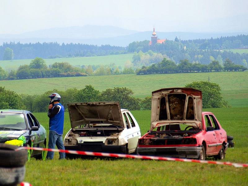 Na letišti Kříženec v Plané u Mariánských Lázní se konal další ročník Motoshow. 