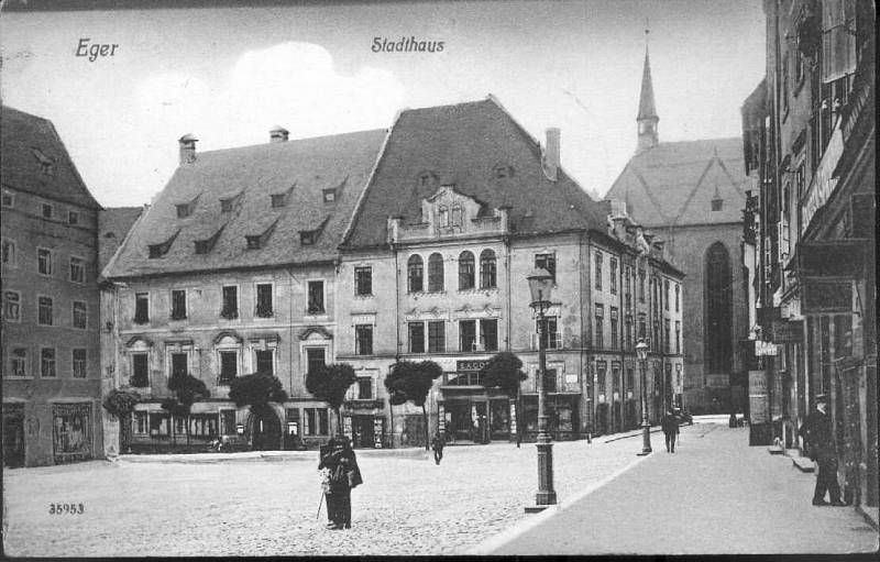 Město Cheb prošlo v minulosti řadou změn. Dodnes se nedochovaly některé budovy.