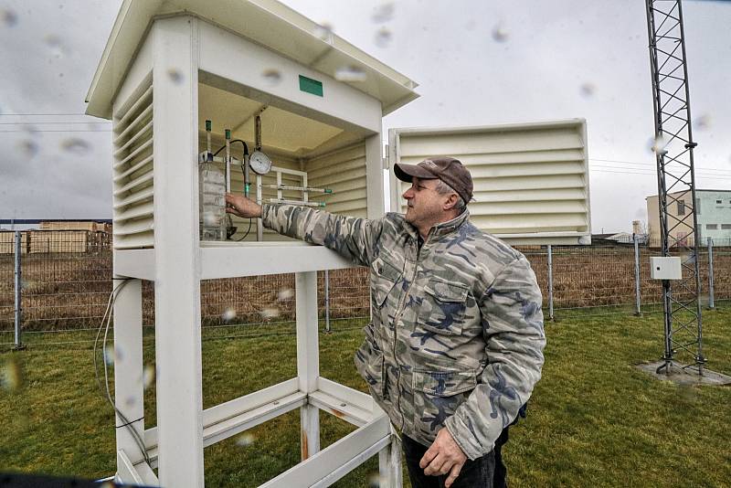 Z návštěvy meteorologické stanice v Chebu.