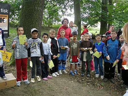 DVAATŘICÁTÝ ZÁVOD ZLATÉ MÍLE přilákal 101 závodníků, kteří přišli změřit síly na různě dlouhých tratích. 