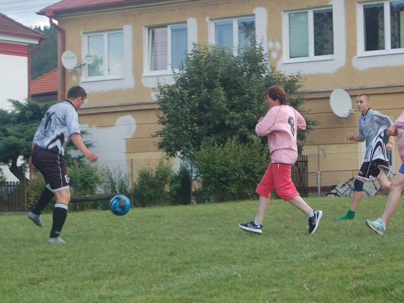 V Milíkově se uskutečnil fotbalový srandamač MARBEMAR.