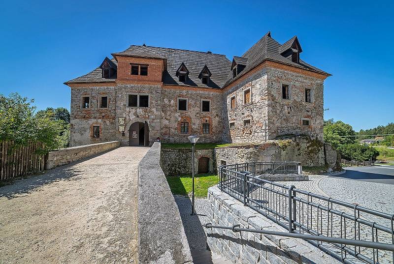 Jeden z nejstarších hradů na našem území slaví významné dvacáté jubileum ve své novodobé historii. Hrad Vildštejn je opředen zajímavým osudem a zajímavých historických i novodobých osobností.