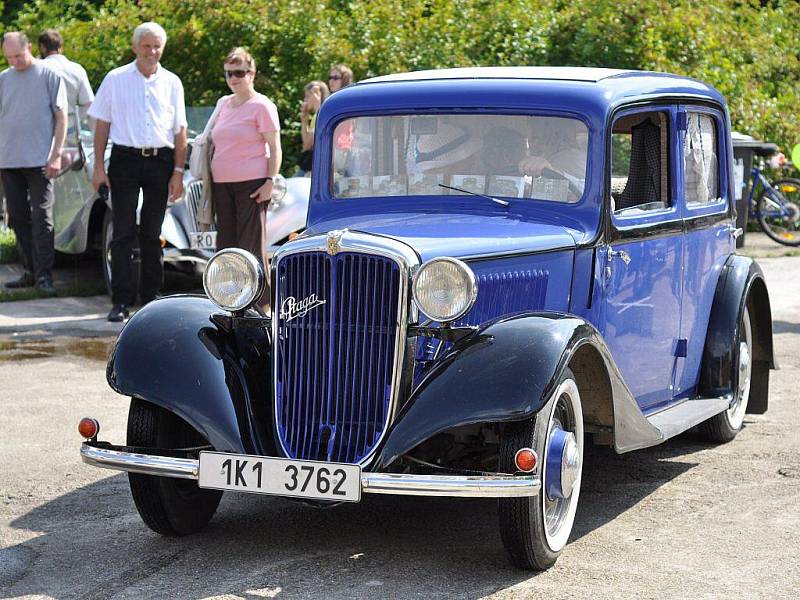 Sraz historických motorových vozidel v sobotu 4. července v Mariánských Lázních