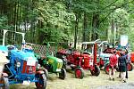 Výstava historických traktorů v Lubech