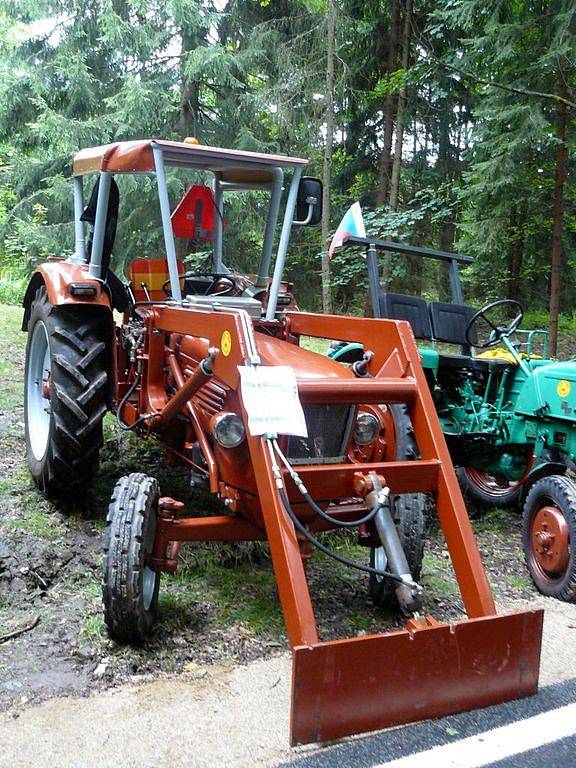 Výstava historických traktorů na Hraničních slavnostech v Lubech 2008