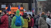 Fotografky ze západu Čech zachytily atmosféru protestů na Staroměstském náměstí