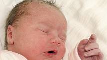 MICHAELA JANKOVSKÁ BÍLÁ se narodila ve čtvrtek 24. června v 5.25 hodin. Při narození vážila 2920 gramů a měřila 47 centimetrů. Doma v Chebu se z malé Michalky raduje maminka Blanka a tatínek Josef.