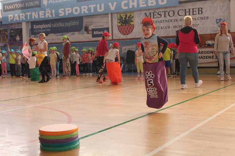 Projekt Rozhýbejte české děti sklidil u dětí velký úspěch. Kromě soutěží si malí předškoláci i zatančili.