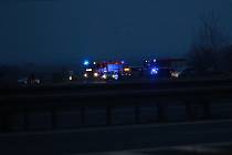 Ke smrtelné dopravní nehodě došlo v sobotu večer na silnici směrem k Ypsilonce u odbočky na Potočiště.