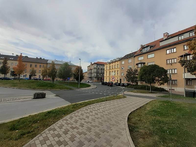 Nejméně příjemně se podle průzkumů veřejného mínění obyvatelé Chebu cítí v okolí hlavního nádraží.