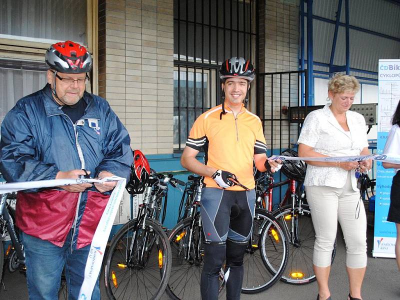 Poslední školní den si na cyklovýlet vyjel i náměstek hejtmana Petr Navrátil. 