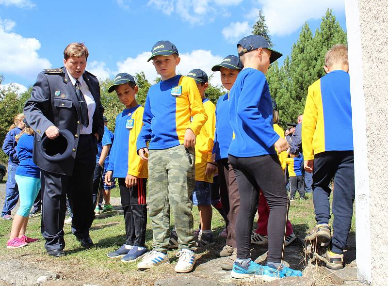 Ve velkém duchu se nesly oslavy 135. lety od založení Sboru dobrovolných hasičů v Boru u Karlových Varů. Součástí bylo i vysvěcení zbrusu nového praporu v kostele svaté Máří Magdalény.