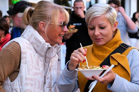 Lázeňskou kolonádou se linula vůně dobrých jídel, konal se Food Festival 2023