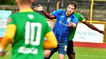 Fotbalisté Sokolova museli skousnout porážku 0:1 od Domažlic, kterou Chodům zařídil parádní trefou Jan zajíček.