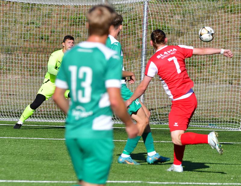 Fotbalisté karlovarské Slavie porazili v prvním kole Fortuna ČFL A rezervu Bohemians 2:0.