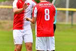 Fotbalisté varské Slavie remizovali v domácím prostředí s Plzní U19 (v černém) 2:2.