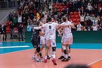 VK ČEZ Karlovarsko – PGE Skra Bełchatów 3:2 (25:23, 27:25, 13:25, 21:25, 15:11).