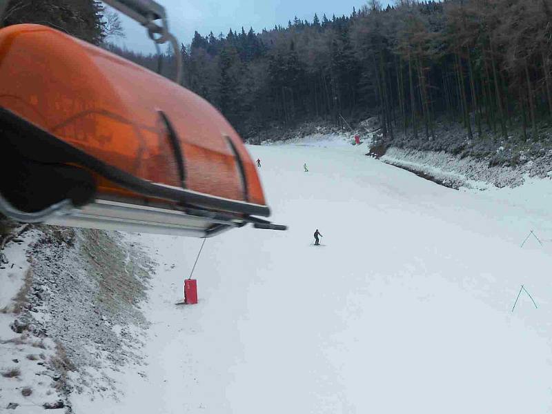 Nová Jáchymovská sjezdovka je povedená. A pokud bude dostatek sněhu, lyžování na ní je zážitek.