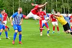 Fotbalisté Ostrova remizovali v předposledním kole s Českým Brodem 1:1, ale na záchranu v soutěži to nestačilo, jelikož Slaný obstál v derby s Kladnem, a definitivně tak ukončil šance ostrovského výběru na záchranu v divizní soutěži.