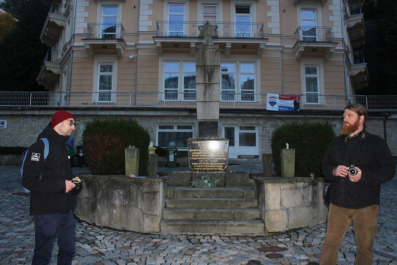 Karlovarské muzeum společně se Židovskou obcí Karlovy Vary připravilo u příležitosti Křišťálové noci zajímavou komentovanou prohlídku města.