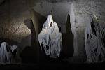 Autor strašidelné instalace v Lukové vytvořil další děsivé sochy, nyní pro Valeč