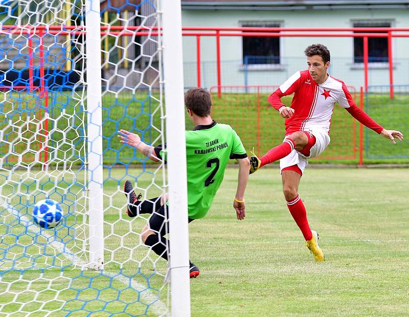 Osmapadesátý ročník přetavila v triumf rezerva karlovarské Slavie, která ve finále porazila karlovarskou Lokomotivu, když pořádající Nová Role dosáhla na turnajový bronz.