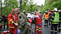 Ve čtvrtek 2. června večer došlo na silnici mezi Bečovem a Mariánskými Lázněmi ke střetu motorky se sidecarem a dodávkou. Motorkář zemřel.