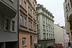 Ani horní část Moravské ulice nezůstala bez zájmu investorů.