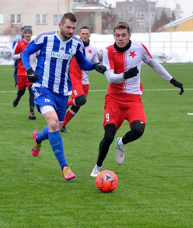 První prohra. V zimní přípravě poprvé karlovarská Slavia prohrála, když nestačila na Jiskru Domažlice, které podlehla 2:5.