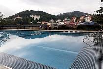 V neděli 22. srpna se po několika letech slavnostně otevřel venkovní bazén hotelu Thermal. Tímto dnem se otevřel i veřejnosti.