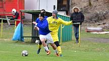 Fotbalisté Dalovic slavili vysokou výhru 6:0 nad Jáchymovem (modrém).