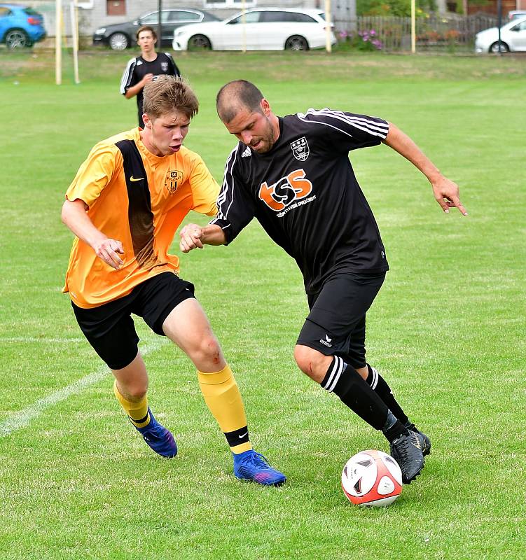 Dvoubrankovou výhru  ukořistili o víkendu před svými fanoušky fotbalisté božičanského SK, když porazili Sedlec.