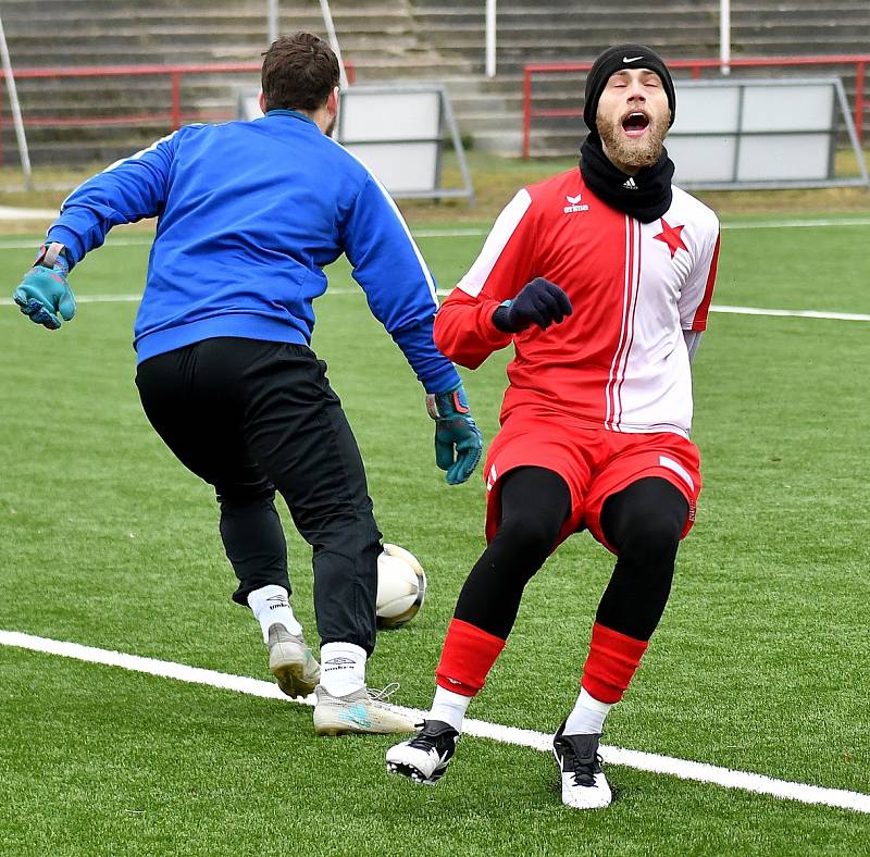 Bez fotbalu. Na individuální tréninky si museli během několika dní zvyknout fotbalisté napříč Karlovarským krajem.