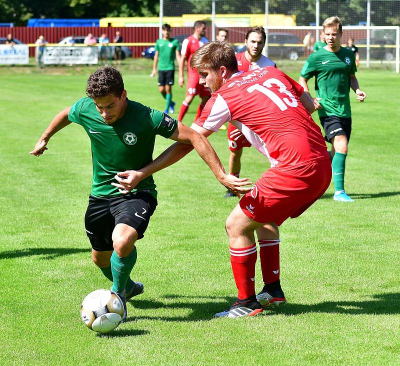 Po neúspěšném angažmá v karlovarské Slavii zamířil Daniel Nimrichter zpět do březovské Olympie.